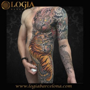 tatuajes originales tigre y dragon          
